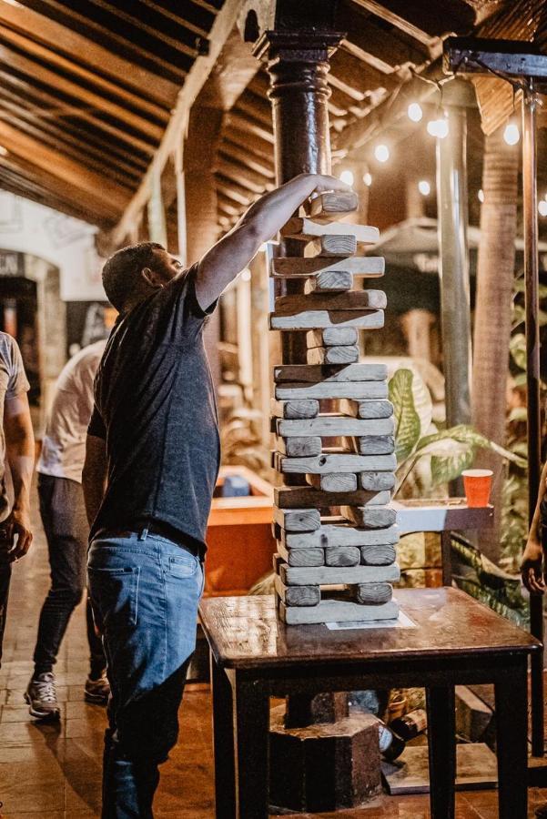 Bigfoot Hostel Леон Экстерьер фото